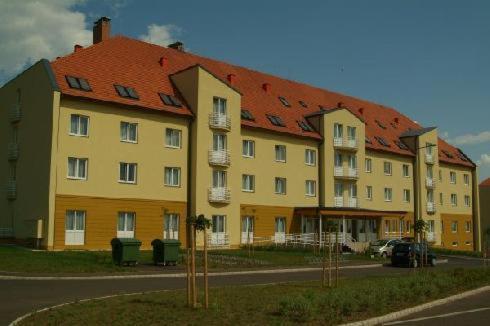 Karoly Robert Diakhotel Gyongyos Exterior photo
